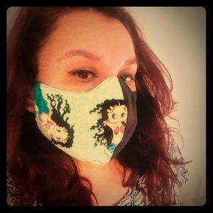 FABRIC FACE MASK BETTY BOOP. MADE IN USA